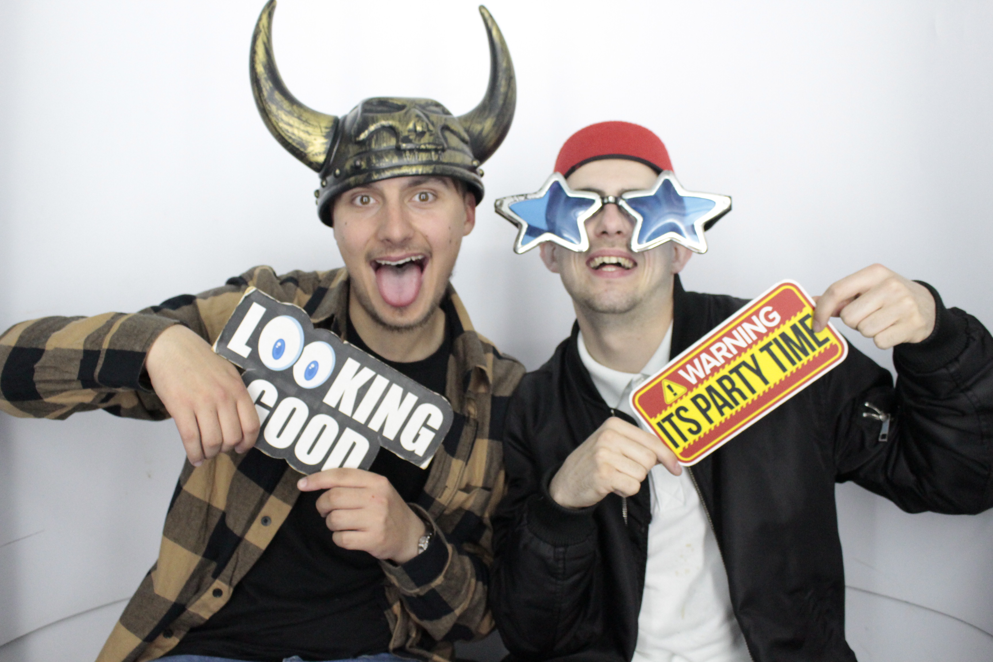 Mandy's 60th  Birthday Party | View more photos from the event at gallery.myphotoboothexperience.co.uk/u/MyPhotoBoothExperienceLtd/Mandys-60th-Birthday-Party